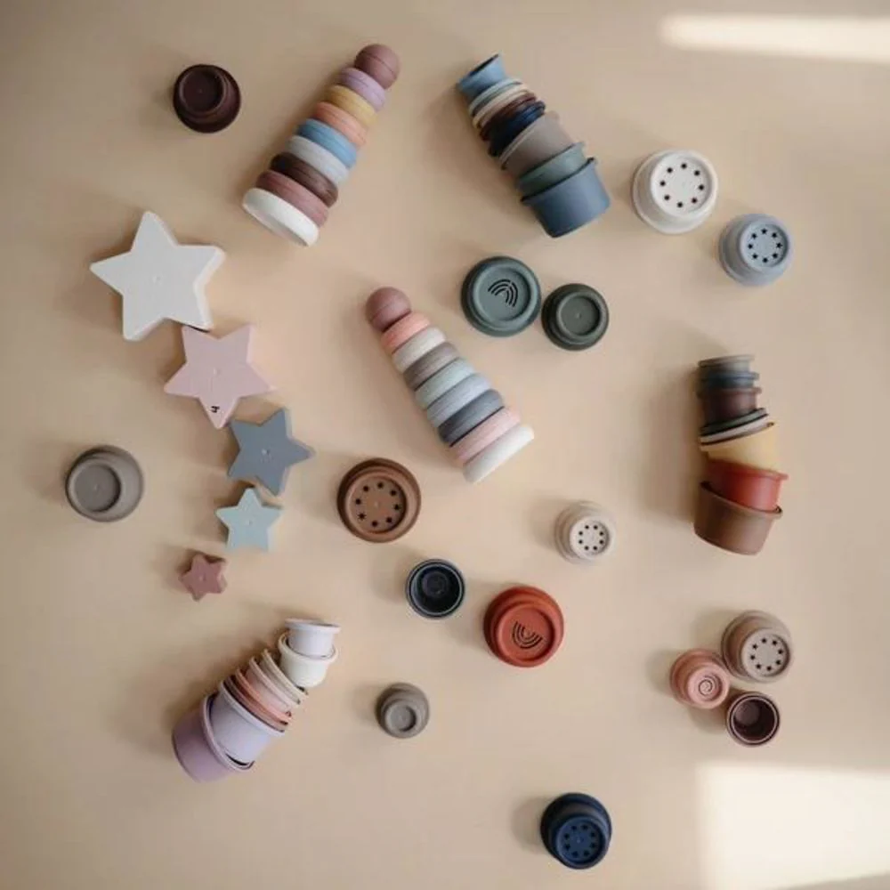 Mushie Motorik-Spielzeug Stapelbecher, Retro, BPA-frei – Bild 8