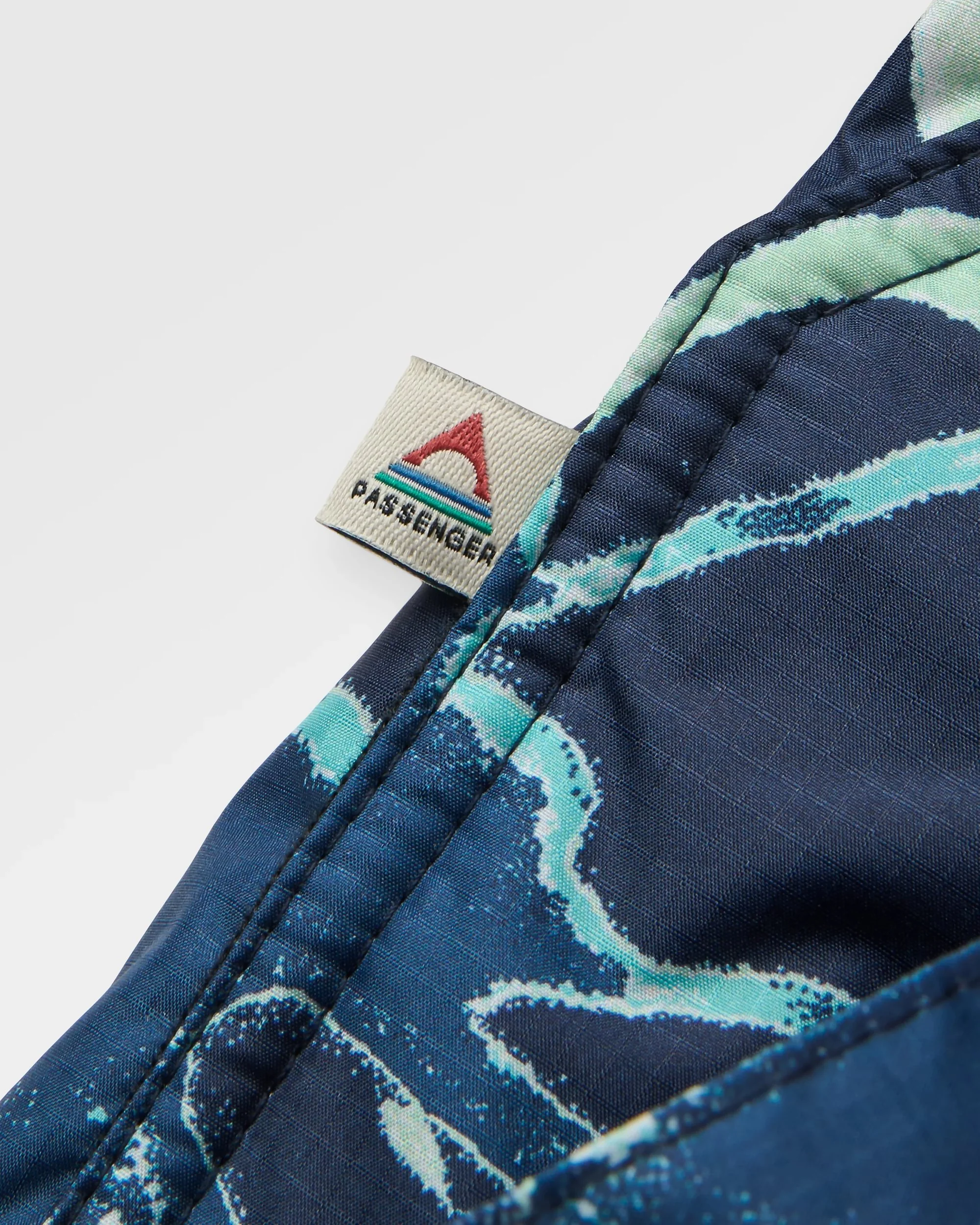 Waves Surf-Poncho mit Sherpa-Futter - Frost Rich Navy – Bild 6