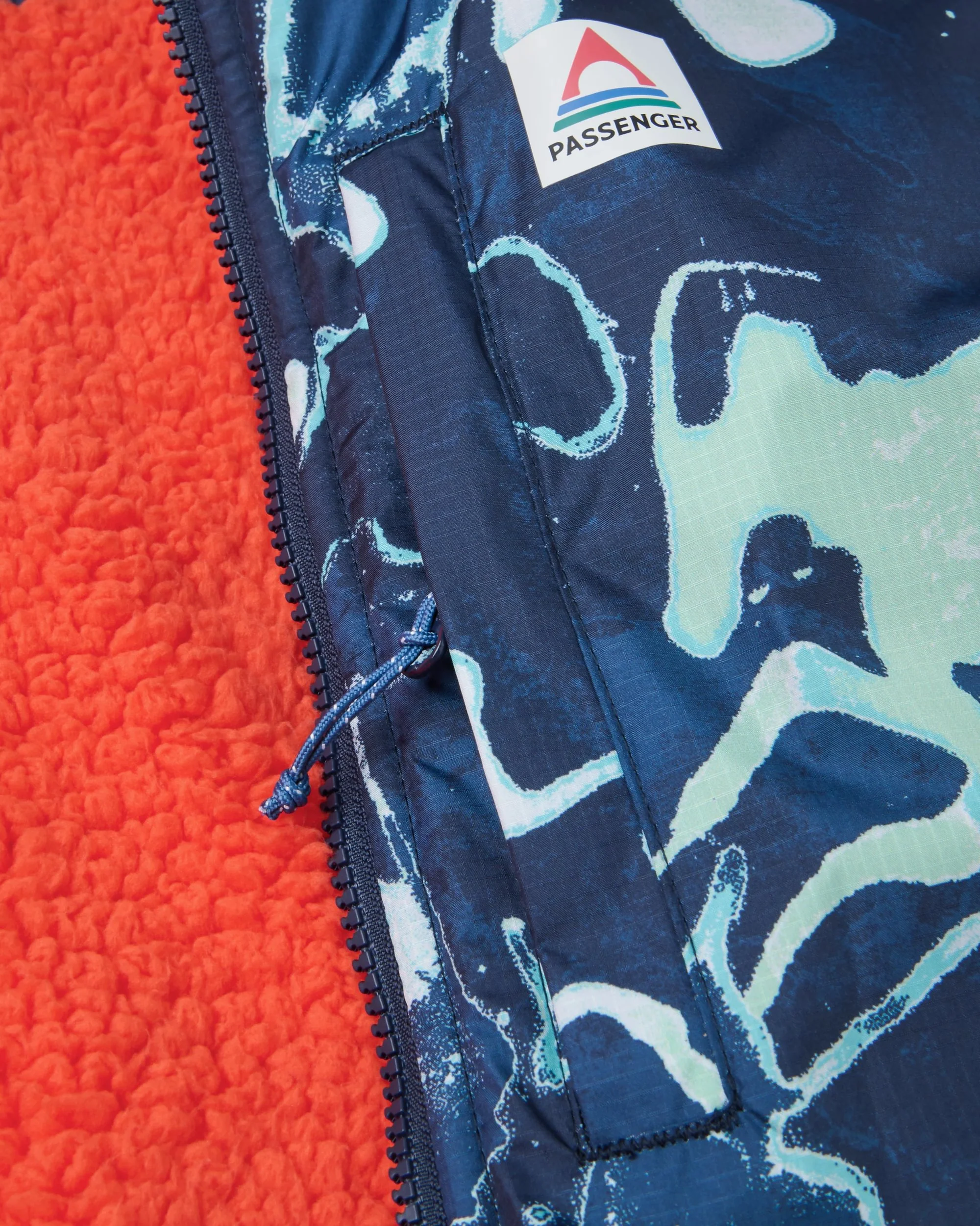 Waves Surf-Poncho mit Sherpa-Futter - Frost Rich Navy – Bild 7