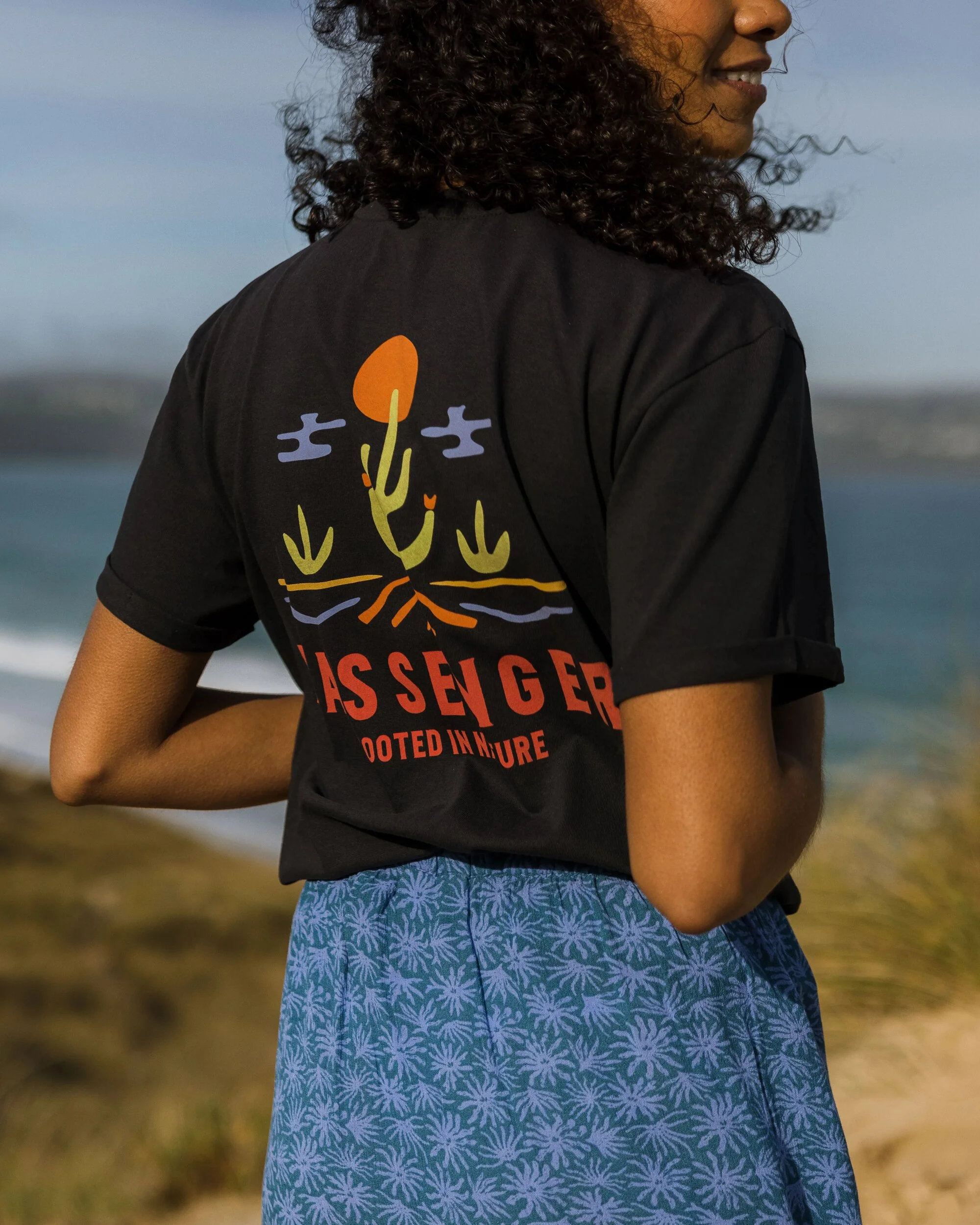 Planted Baumwoll-T-Shirt - Schwarz – Bild 6