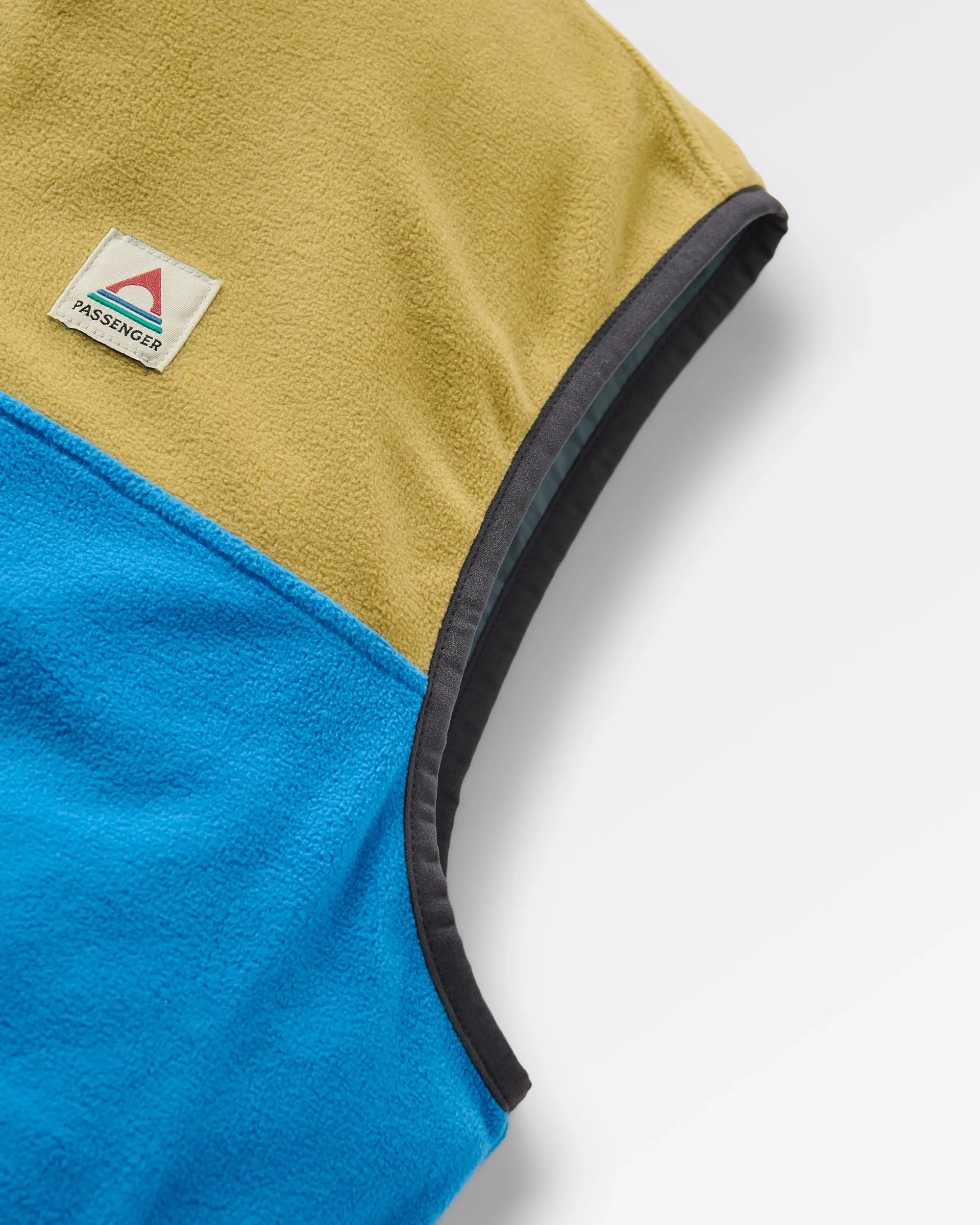 Set Off Reversible Polartec Fleece Top - Warmes Beige/Marineblau – Bild 6