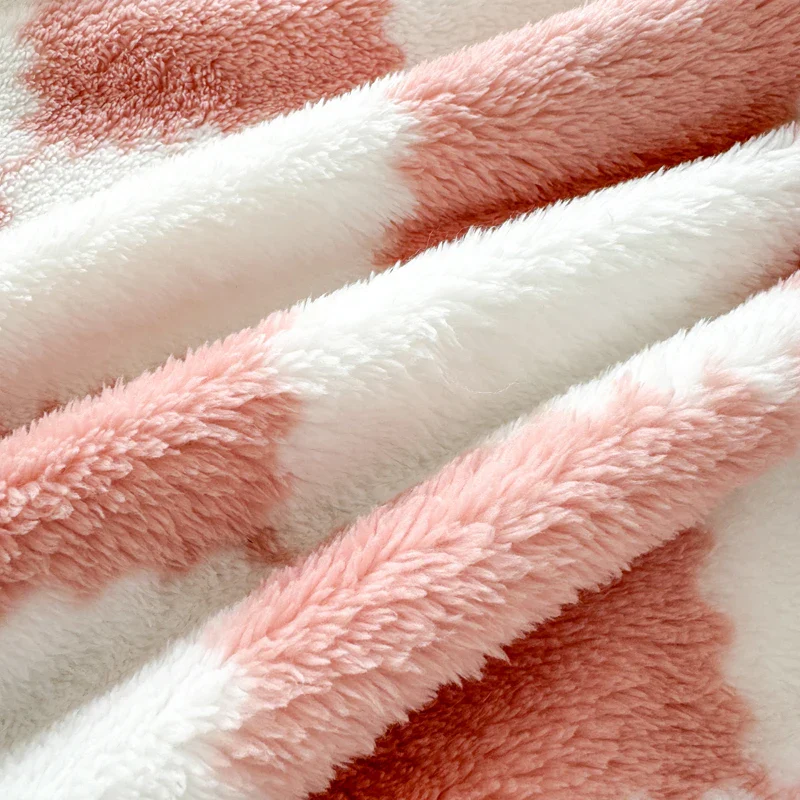 Rosa Weiß Flanell Panda Fleece Decke – Weiche, bequeme Kuscheldecke für Sofa, Bett & Büro – Bild 6