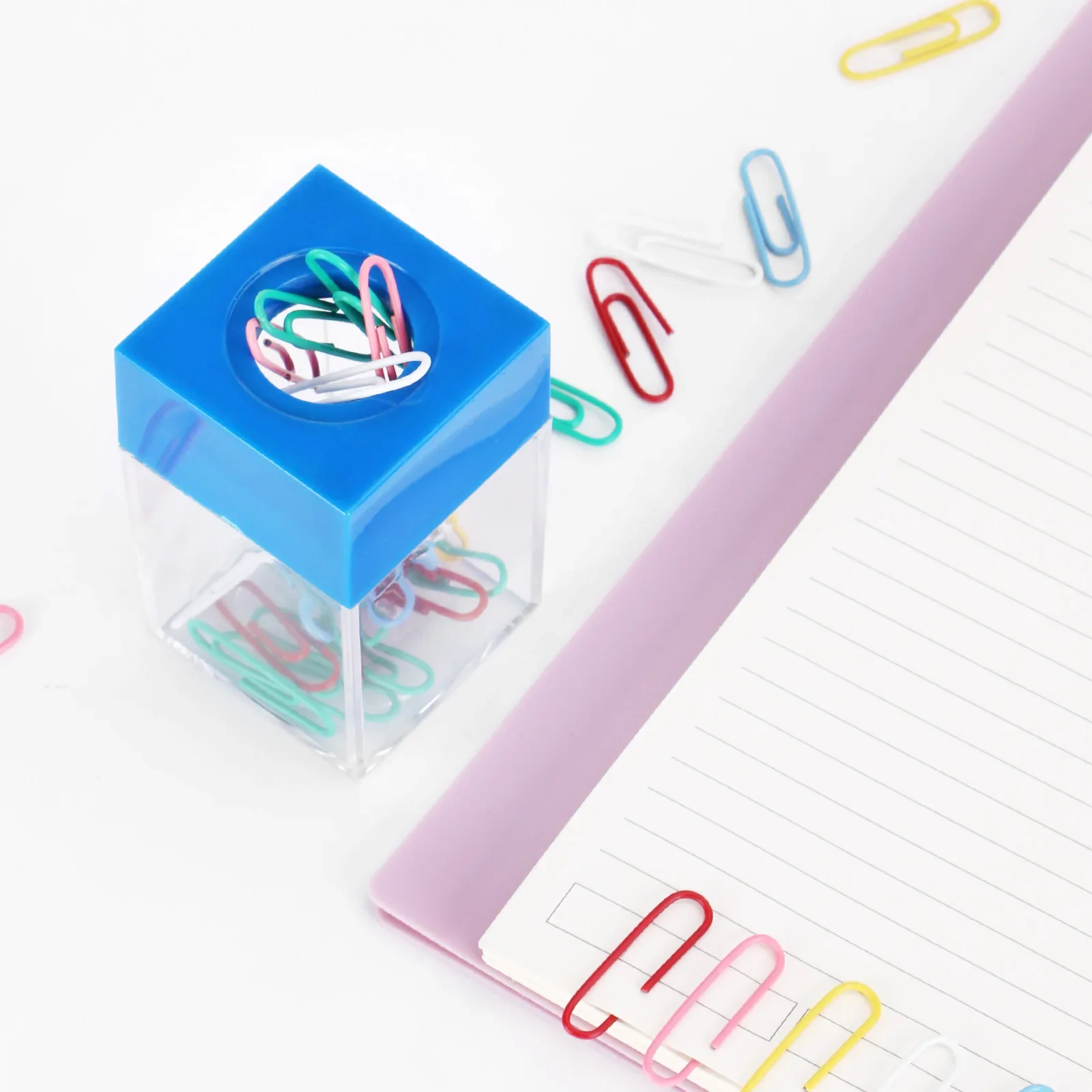 Magnetischer Büroklammernspender inkl. 30 Klammern – Schreibtisch Organizer für Zuhause, Schule & Büro | Metall-Pin Halter Box – Bild 7