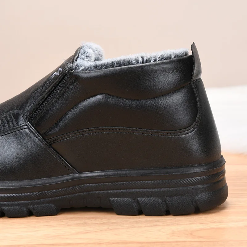 SALE - Herren Winterstiefel aus Leder – Wasserdicht & Rutschfest | Gefütterte Warme Baumwoll-Stiefeletten für Arbeit & Outdoor – Bild 8