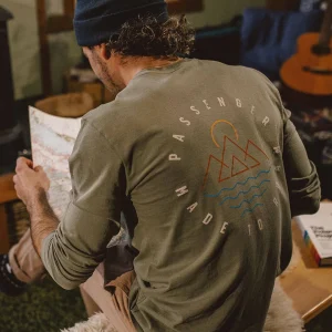 Escapism Langarm-T-Shirt - Staubige Olive