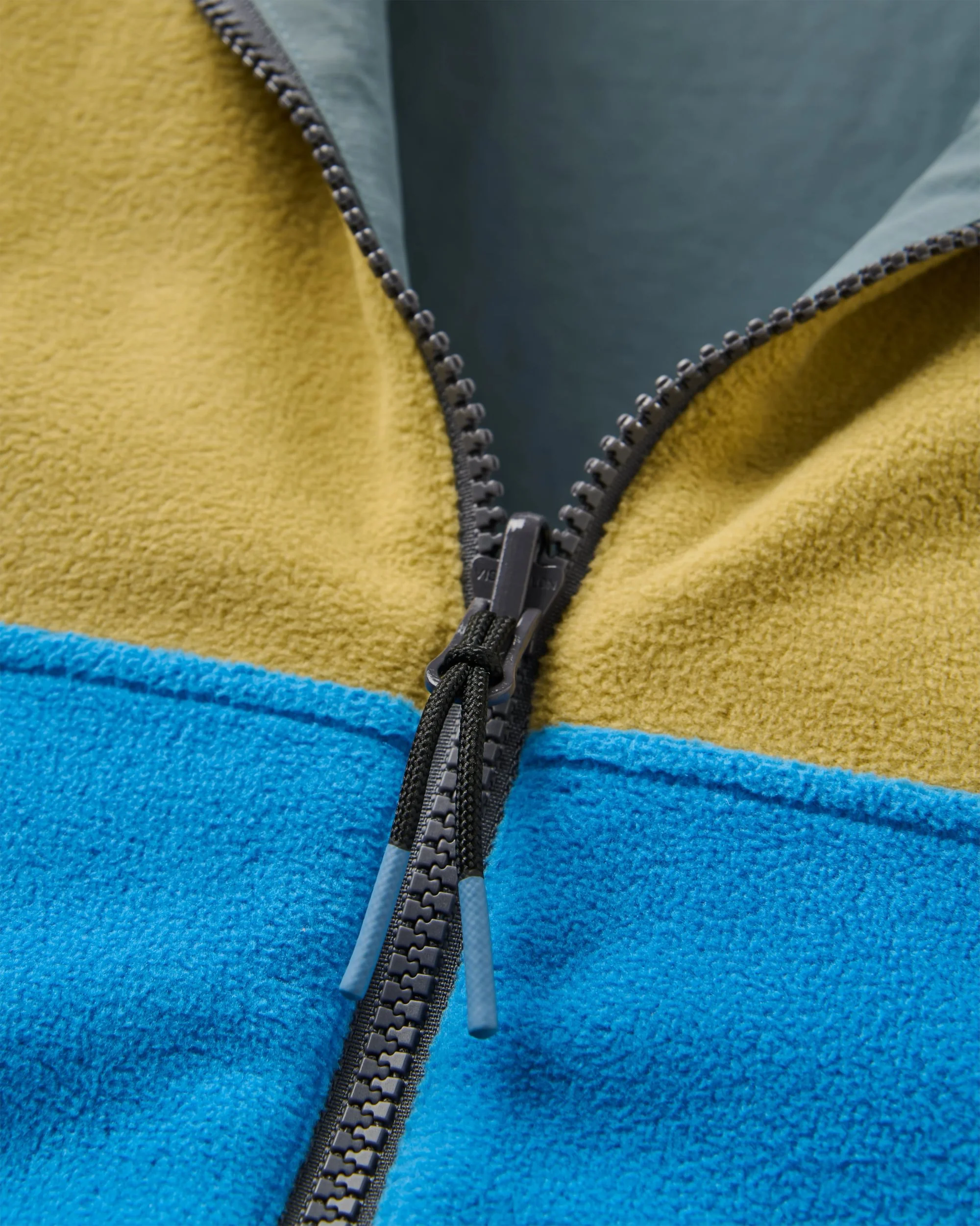 Set Off Reversible Polartec Fleece Top - Warmes Beige/Marineblau – Bild 7