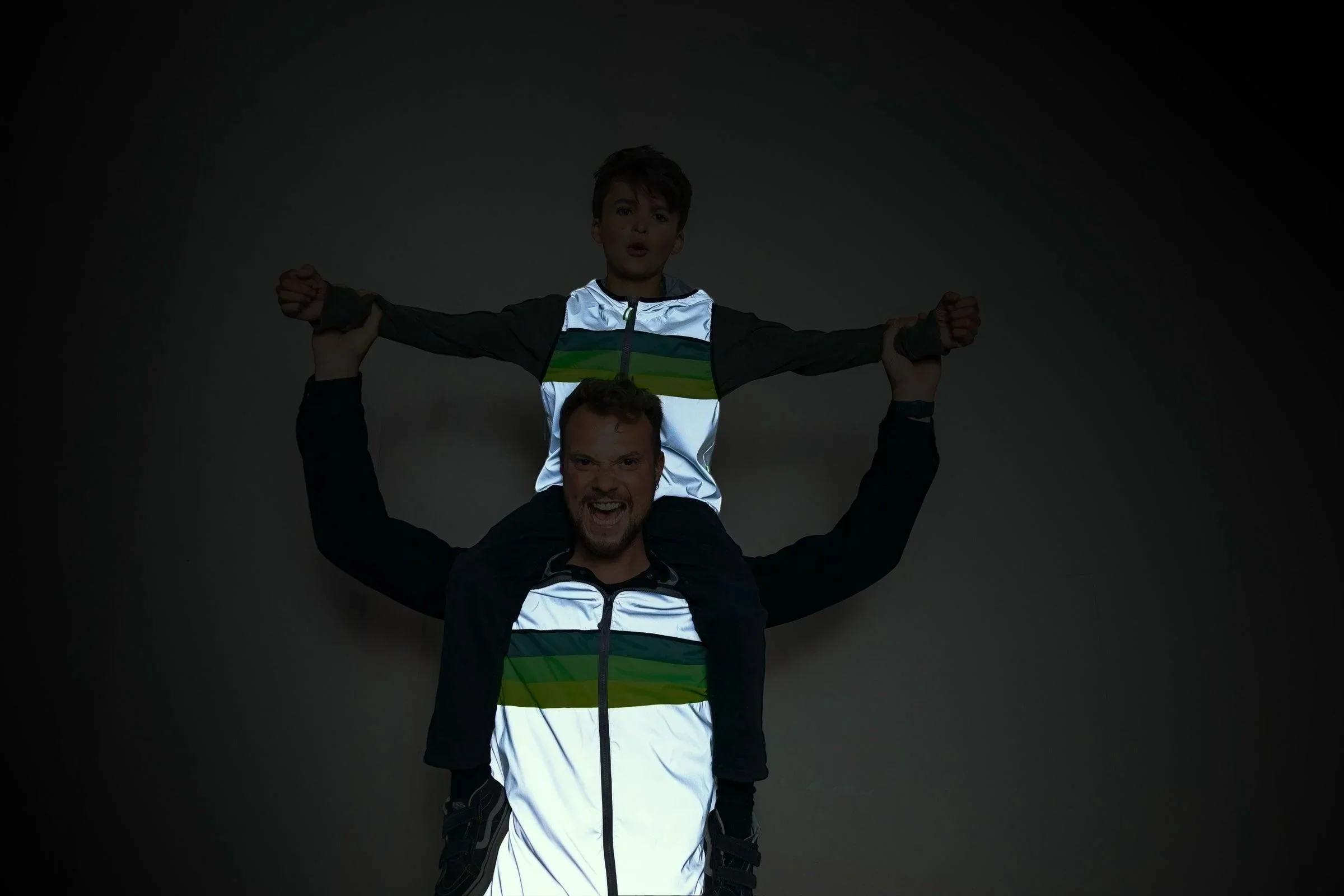 Gofluo Warnweste "North - Grey reflective" für Kinder – Bild 4