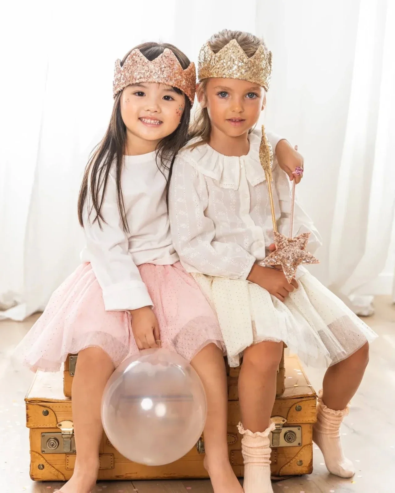 ZAUBERSTAB Kostümaccessoire • Goldene Pailletten – Bild 3