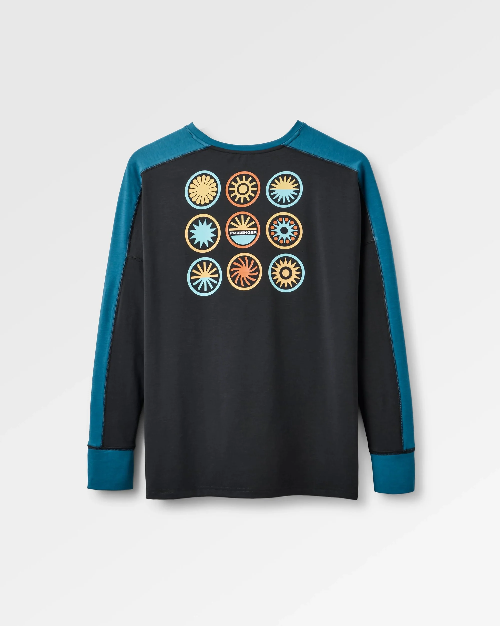 Chase The Light Active Langarmshirt - Schwarz – Bild 3