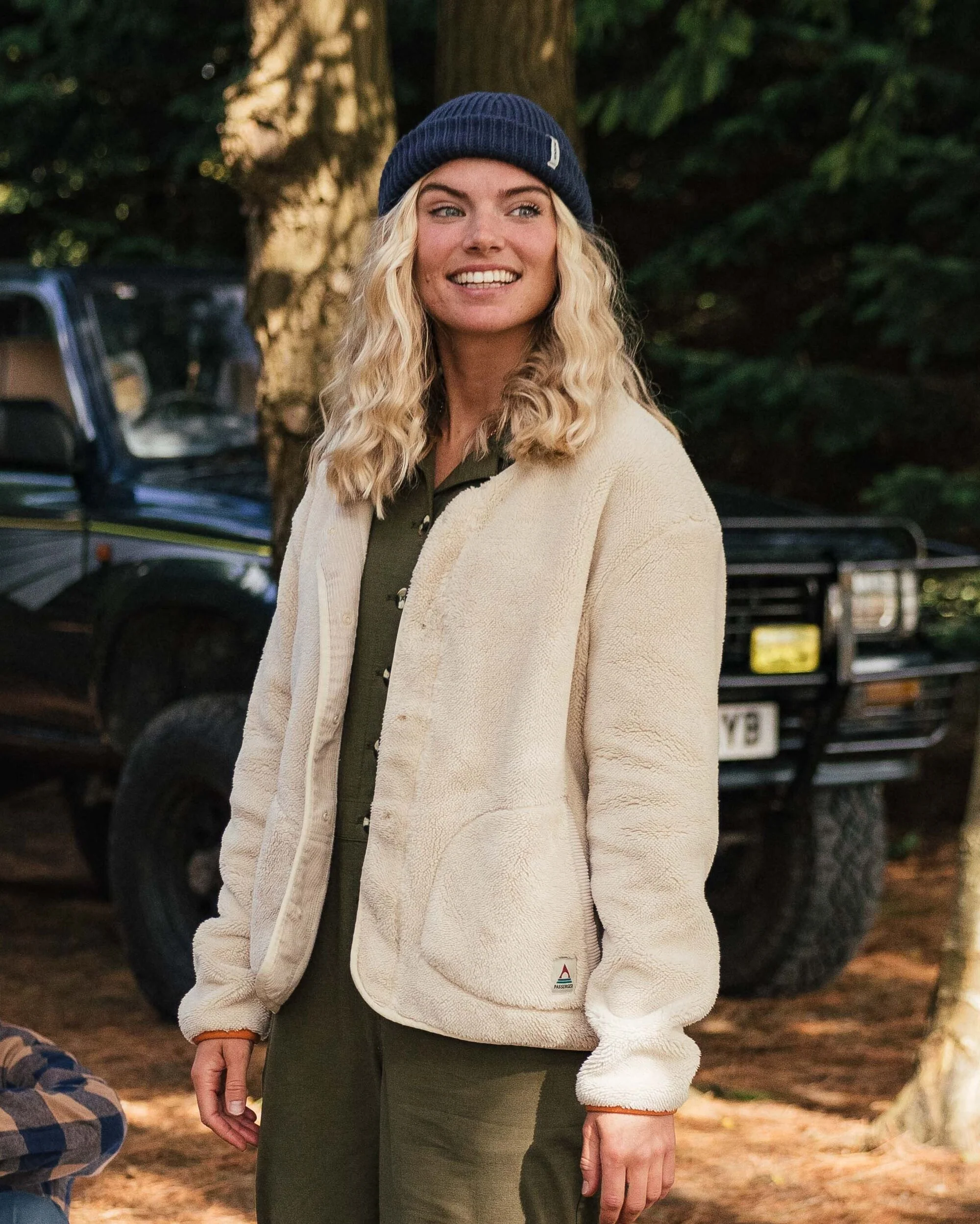 Iris Fleecejacke ohne Kragen – Hafer – Bild 5