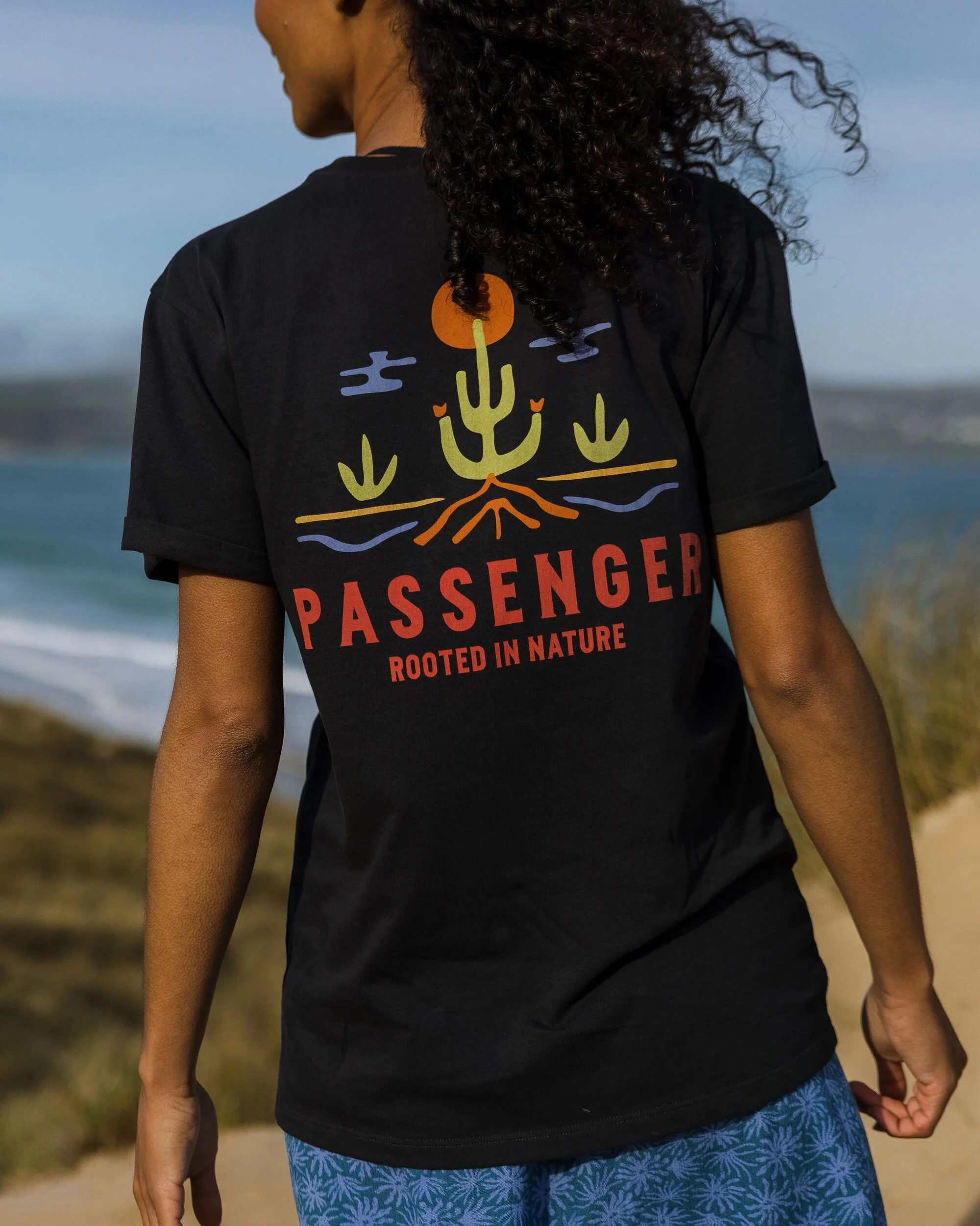 Planted Baumwoll-T-Shirt - Schwarz – Bild 5